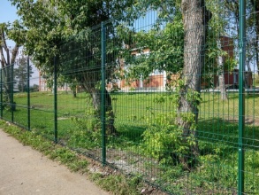 3D заборы для школы 90 метров фото в Кореновске